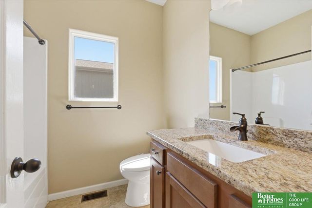10907 S 25th Avenue, Bellevue, NE 68123