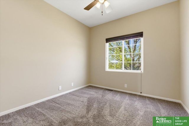 10907 S 25th Avenue, Bellevue, NE 68123
