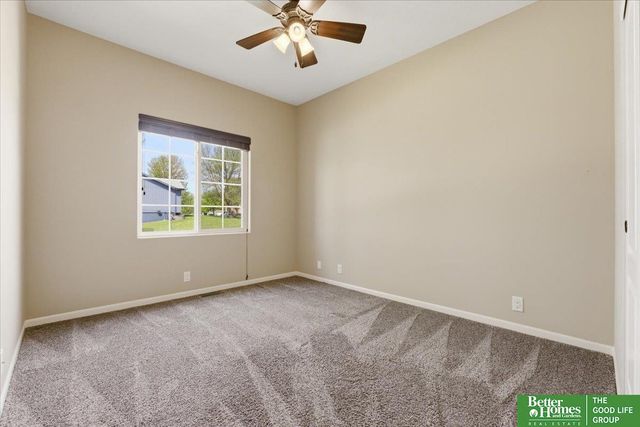 10907 S 25th Avenue, Bellevue, NE 68123