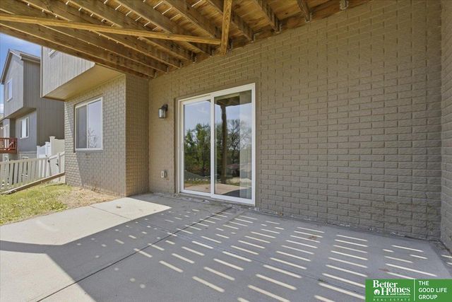 10907 S 25th Avenue, Bellevue, NE 68123