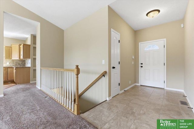 10907 S 25th Avenue, Bellevue, NE 68123