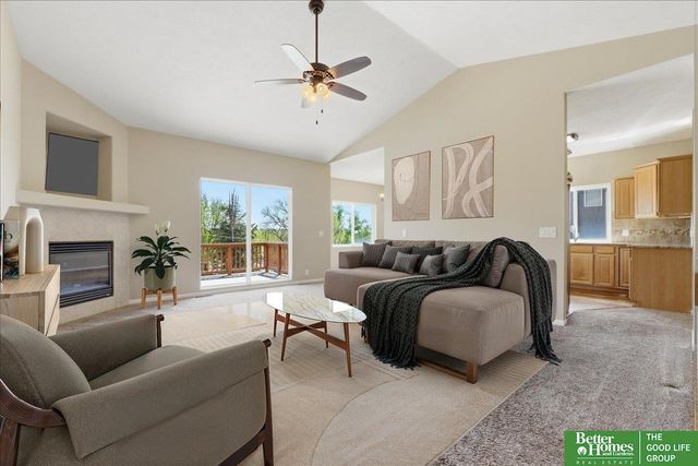 10907 S 25th Avenue, Bellevue, NE 68123