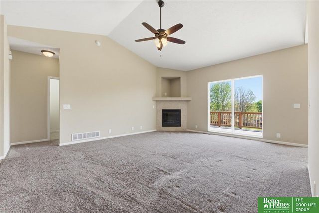 10907 S 25th Avenue, Bellevue, NE 68123