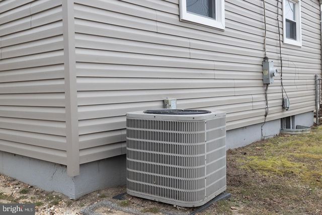 533 RICHARD DR, Millville, NJ 08332