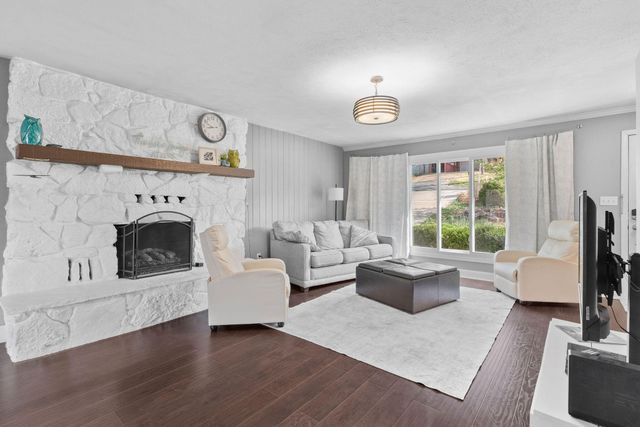 257 Elm Point Lane, Kimberling City, MO 65686