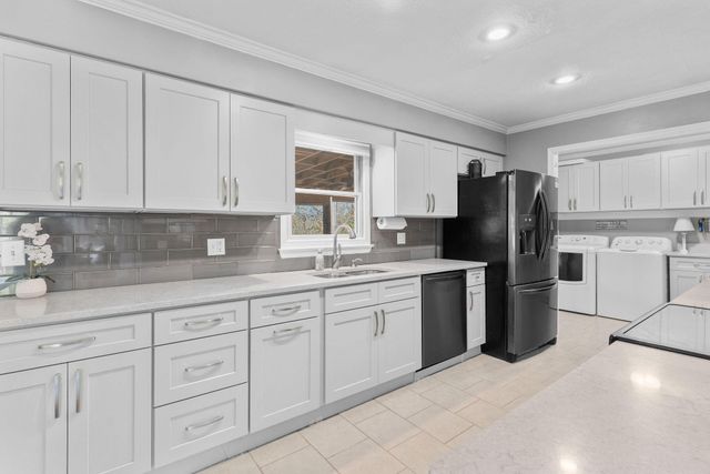 257 Elm Point Lane, Kimberling City, MO 65686