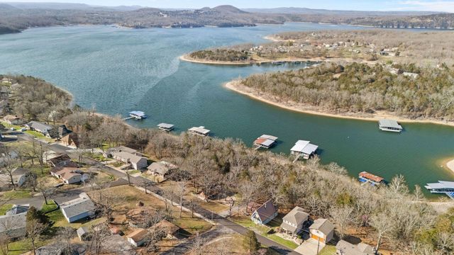 257 Elm Point Lane, Kimberling City, MO 65686