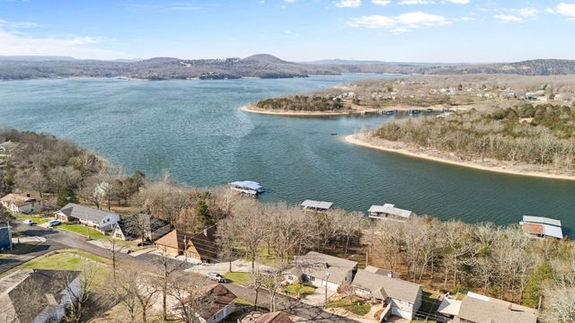 257 Elm Point Lane, Kimberling City, MO 65686