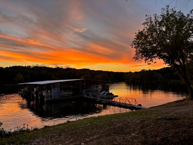 257 Elm Point Lane, Kimberling City, MO 65686