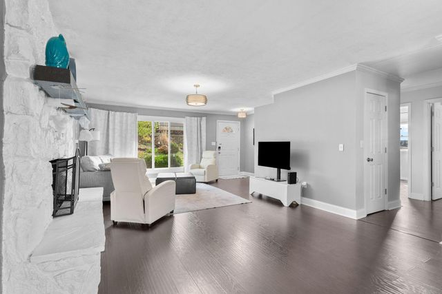 257 Elm Point Lane, Kimberling City, MO 65686