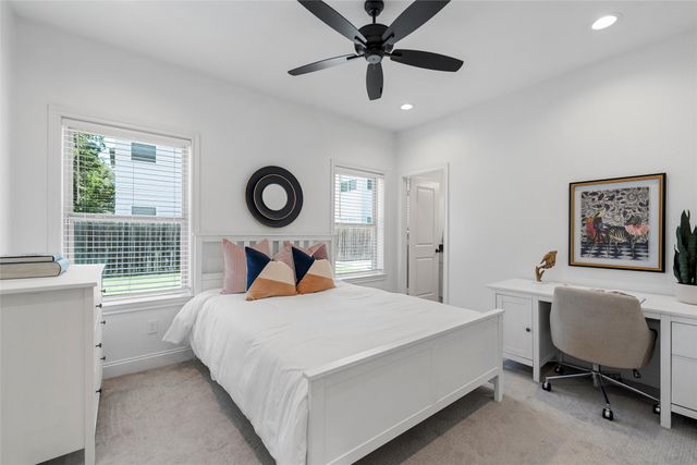 2114 S 11th Street, Waco, TX 76706