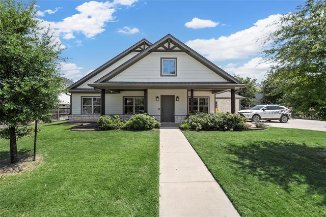 2114 S 11th Street, Waco, TX 76706