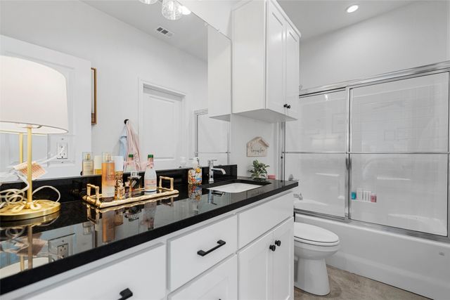 2114 S 11th Street, Waco, TX 76706