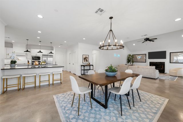 2114 S 11th Street, Waco, TX 76706