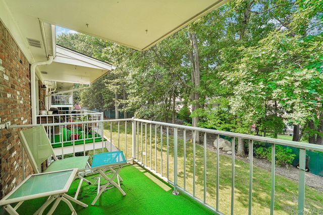 74 Bon Aire Circle Q12, Suffern, NY 10901
