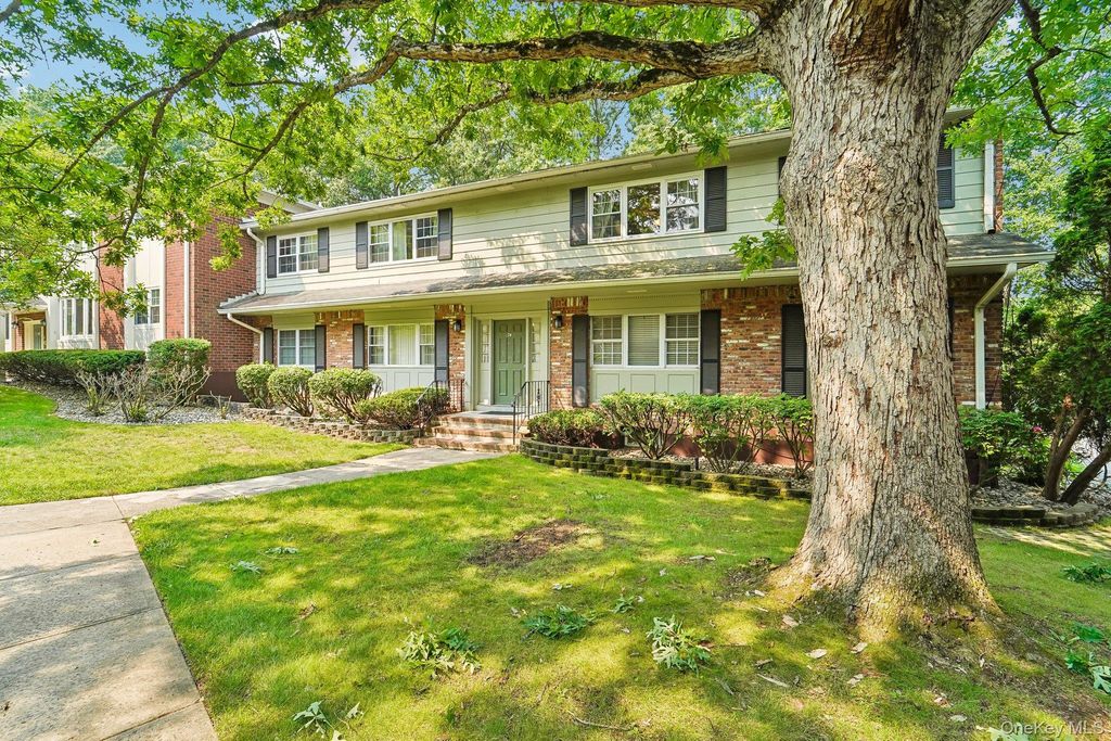 74 Bon Aire Circle Q12, Suffern, NY 10901