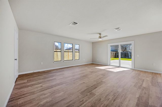 7541 Redrick DR, Austin, TX 78747
