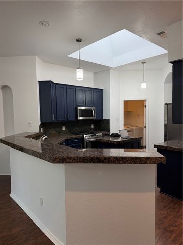 7123 Lake Hill Trail, Sachse, TX 75048