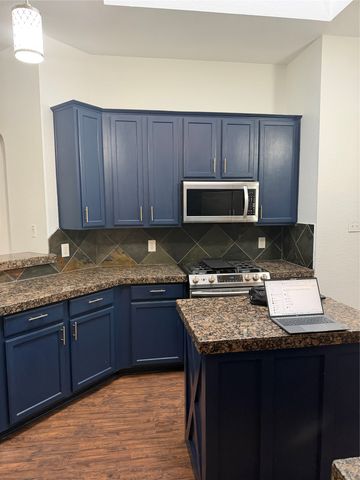 7123 Lake Hill Trail, Sachse, TX 75048