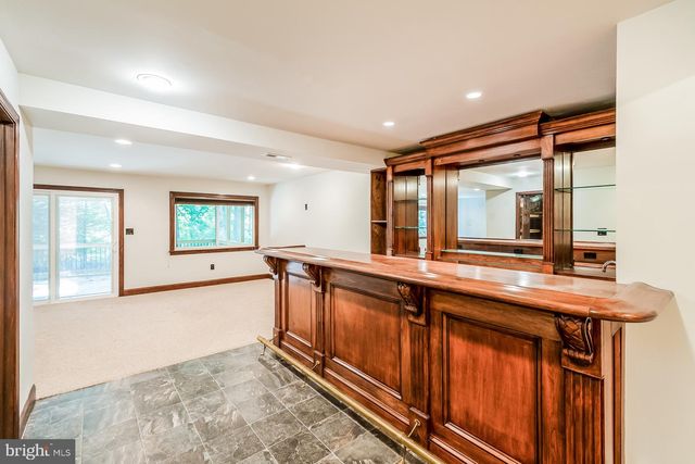 256 W MEADOWLAND LN, Sterling, VA 20164