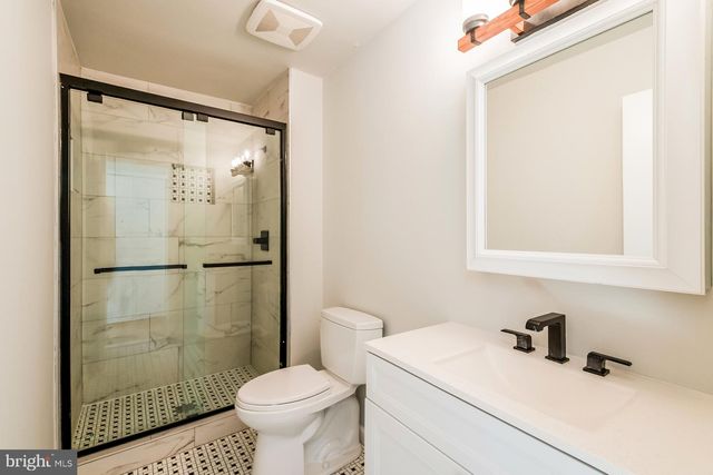 256 W MEADOWLAND LN, Sterling, VA 20164