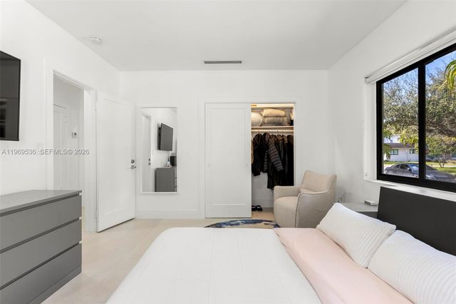 312 NE 90th St, El Portal, FL 33138