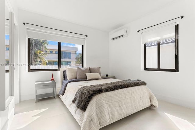 312 NE 90th St, El Portal, FL 33138