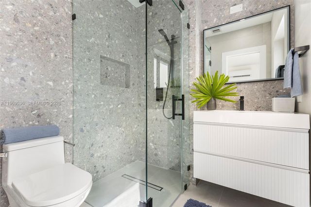 312 NE 90th St, El Portal, FL 33138