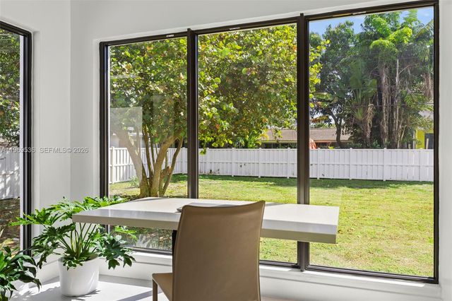 312 NE 90th St, El Portal, FL 33138