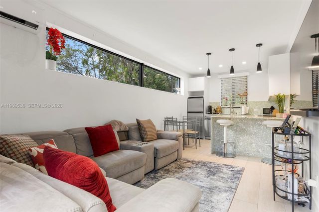 312 NE 90th St, El Portal, FL 33138