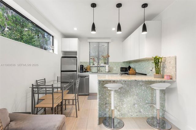 312 NE 90th St, El Portal, FL 33138