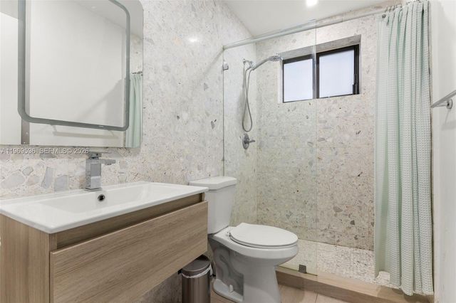 312 NE 90th St, El Portal, FL 33138