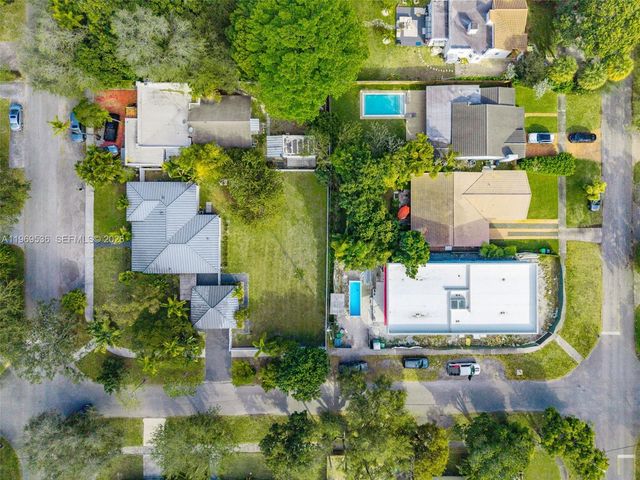 312 NE 90th St, El Portal, FL 33138