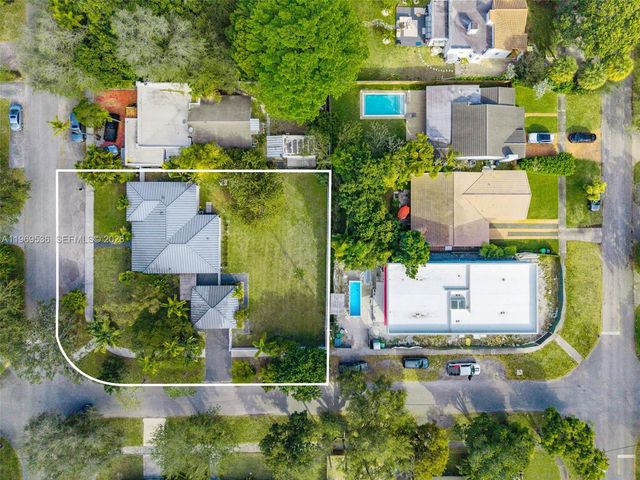 312 NE 90th St, El Portal, FL 33138