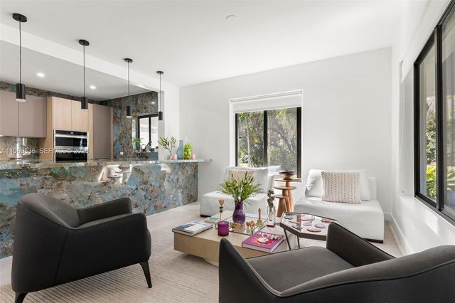 312 NE 90th St, El Portal, FL 33138