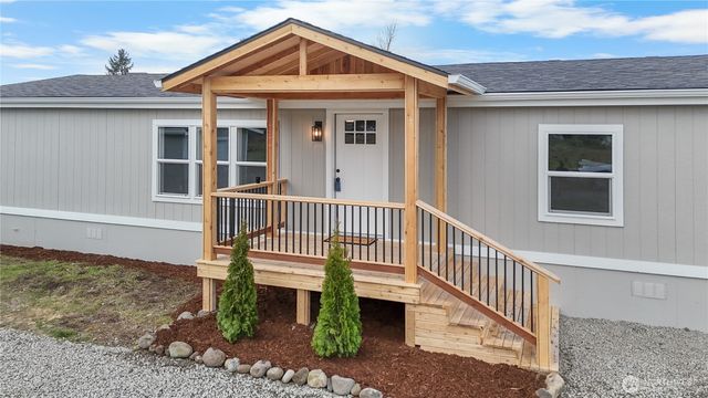 18403 Ivan Street SW, Rochester, WA 98579