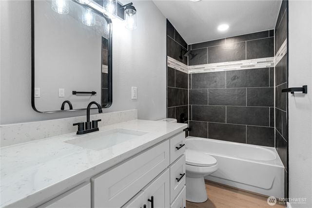 18403 Ivan Street SW, Rochester, WA 98579