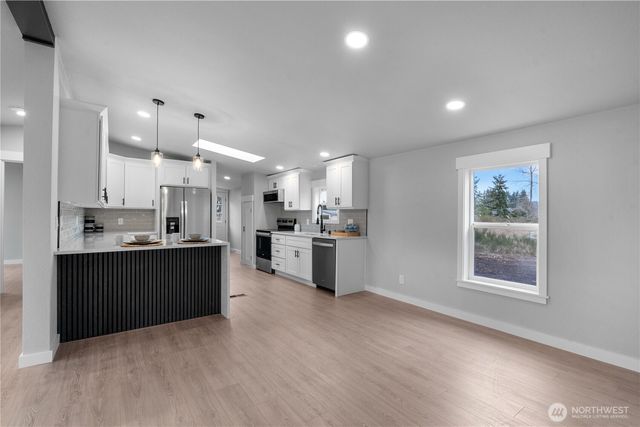 18403 Ivan Street SW, Rochester, WA 98579