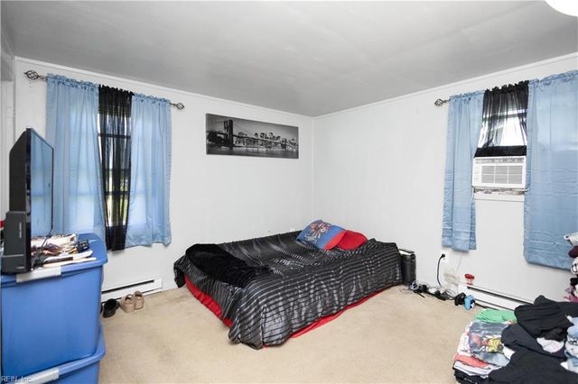 1204 Blythewood LN, Suffolk, VA 23434