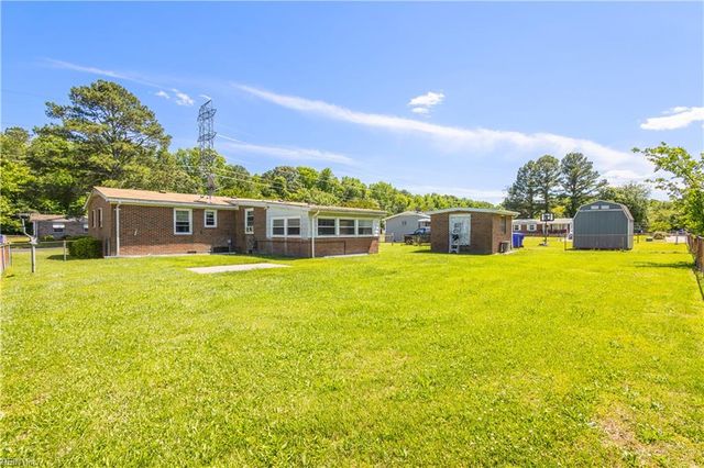 1204 Blythewood LN, Suffolk, VA 23434