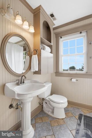 5921 QUINN RD, Frederick, MD 21701