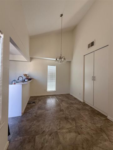 12550 Newbrook Dr Drive, Houston, TX 77072