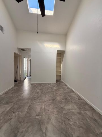 12550 Newbrook Dr Drive, Houston, TX 77072