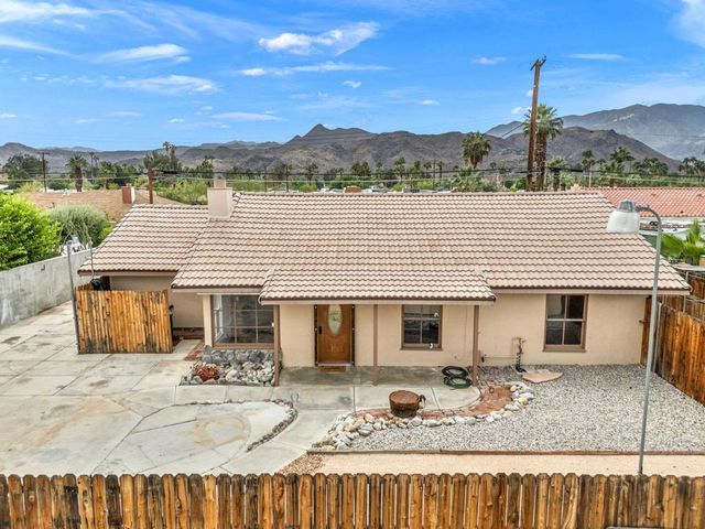 3933 E Calle San Antonio, Palm Springs, CA 92264
