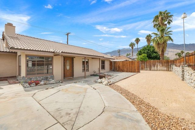 3933 E Calle San Antonio, Palm Springs, CA 92264