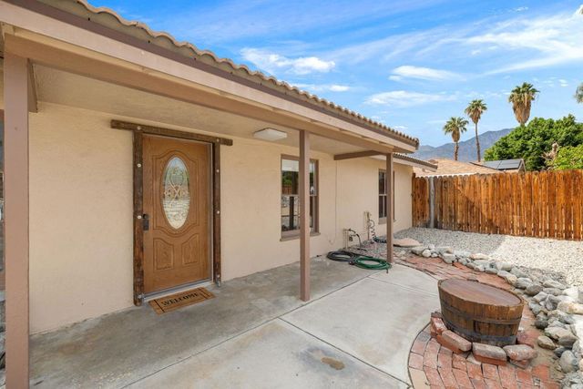 3933 E Calle San Antonio, Palm Springs, CA 92264