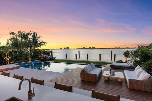 857 N Shore Dr, Miami Beach, FL 33141