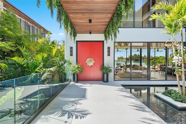857 N Shore Dr, Miami Beach, FL 33141