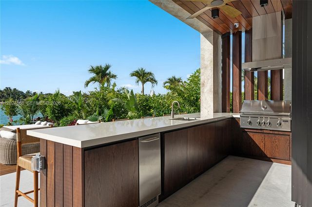 857 N Shore Dr, Miami Beach, FL 33141