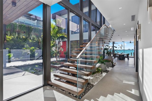 857 N Shore Dr, Miami Beach, FL 33141
